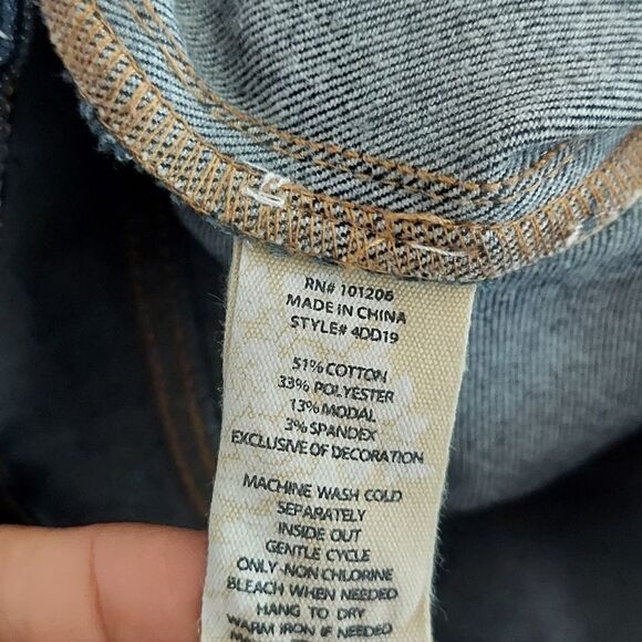 Soft Surroundings High Rise Straight Leg Touch of  Lace Ankle Jeans 16T - Picture 8 of 11